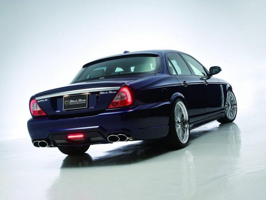  Jaguar XJ Black Bison Edition by Wald 2007 года  (фото 2 из 32)